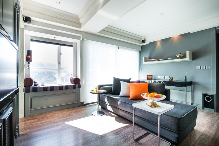 Bright & spacious Luxe One Premier Living Room at The V Causeway Bay 2 Serviced Apartment